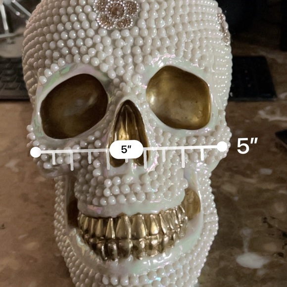 Pearl Skull - Picture 12 of 13